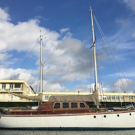 Port Deauville Yacht Vintage Экстерьер фото
