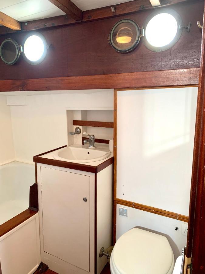 Port Deauville Yacht Vintage Экстерьер фото