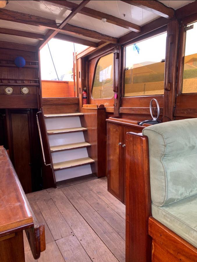Port Deauville Yacht Vintage Экстерьер фото